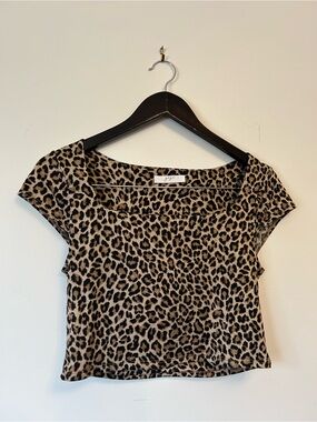 gaze Leopard Print Crop Top